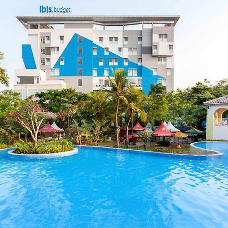 Ibis Budget Cikarang Festival Bekasi Extérieur photo