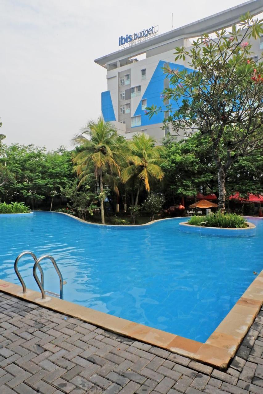 Ibis Budget Cikarang Festival Bekasi Extérieur photo